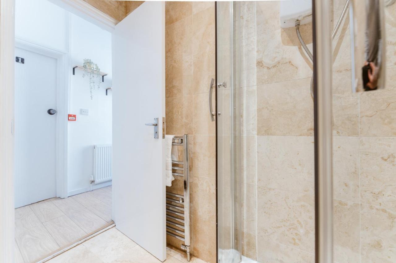 Mile End Double Rooms 27 Guest House London Kültér fotó